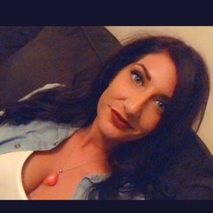 Meet your Posher, Alexa